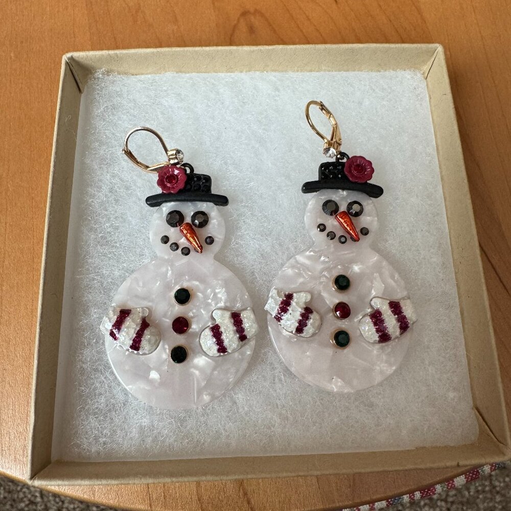 Betsey Johnson Snowman Drop Earrings w/Lever Backs